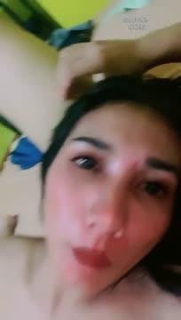 TANTE FEBY EWE PACARNYA KINA