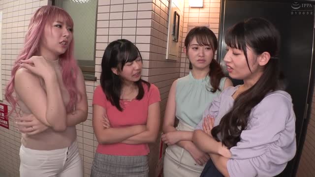 [ Jav Sub Indo ] Istri Muda Yang Tinggal Di Apartemen Yang Sama Bergiliran Mengelola Penisku! HUNTC-123