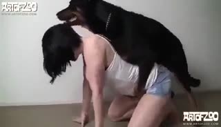 Gadis SMA jepang Ngentot dengan Anjing peliharaan Hewan