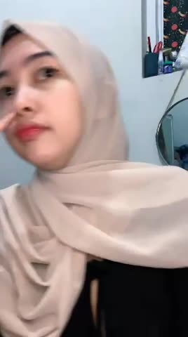 Caca hijab manis omek -