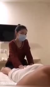 Tukang pijit dipaksa bule