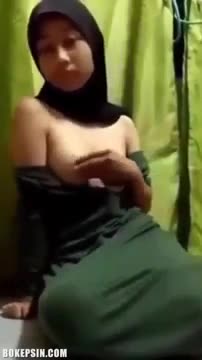 Bokep Indo Cewek Abg Berjilbab Buka Pakaian Colmek hijab jilbab esempeh esemah colmek remastetek nyusu- BOKEPSIN - PoopHD - PoopHD.mp4