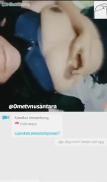 Ometv abg pake mainan pisang, suara on
