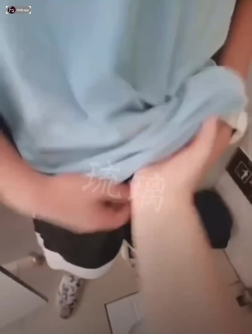 - belum sunat Dipaksa ibu guru di toilet sekolah
