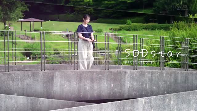 Jav Sub Indo [START-212] Guruku yang berdada besar dan serius merasa kasihan padaku karena sendirian di perjalanan sekolah dan diam-diam memberiku handjob. Catatan 10 ejakulasi yang saya alami selama menginap - Momona Koibuchi