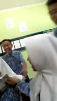 jilbab digrepe 1 kelas