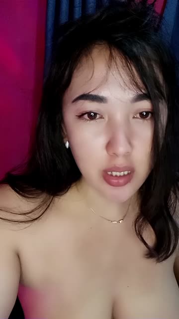 MOMOSHAN. SII IBUK KOS B!NAL LIAT BRONDONG DIKIT PENGEN DIKUDAIN AJA NIH MKWNYA
