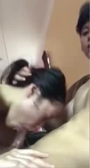 Enaknya Disepongin Pacar Ngewe Dijepit Susunya - PoopHD.mp4