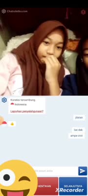 Ometv ditemenin dua bocil smp