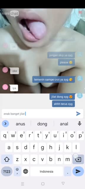 Omeetv abg colmek 2 jari di kamar mandi