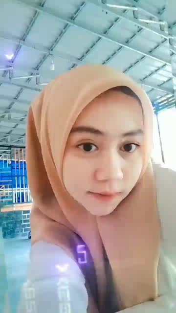 G29bE-Jilbab Cantik SPG Iphone Yg Lagi Viral