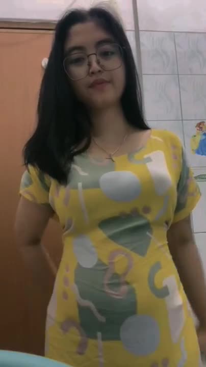 Daster kuning yang viral ditiktok