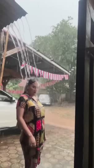 03:24 297 Awalnya mau cuci mobil berlian ochi tapi mendadak gak jadi karena ini l2hytxm2w06u