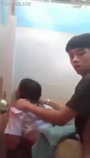 Abg SMA Main Bareng Doi Dikamar Mandi