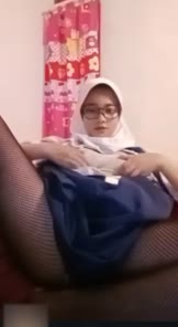 Bokep SMP Hijab Memek Pink Perawan - BOKEPSIN~2