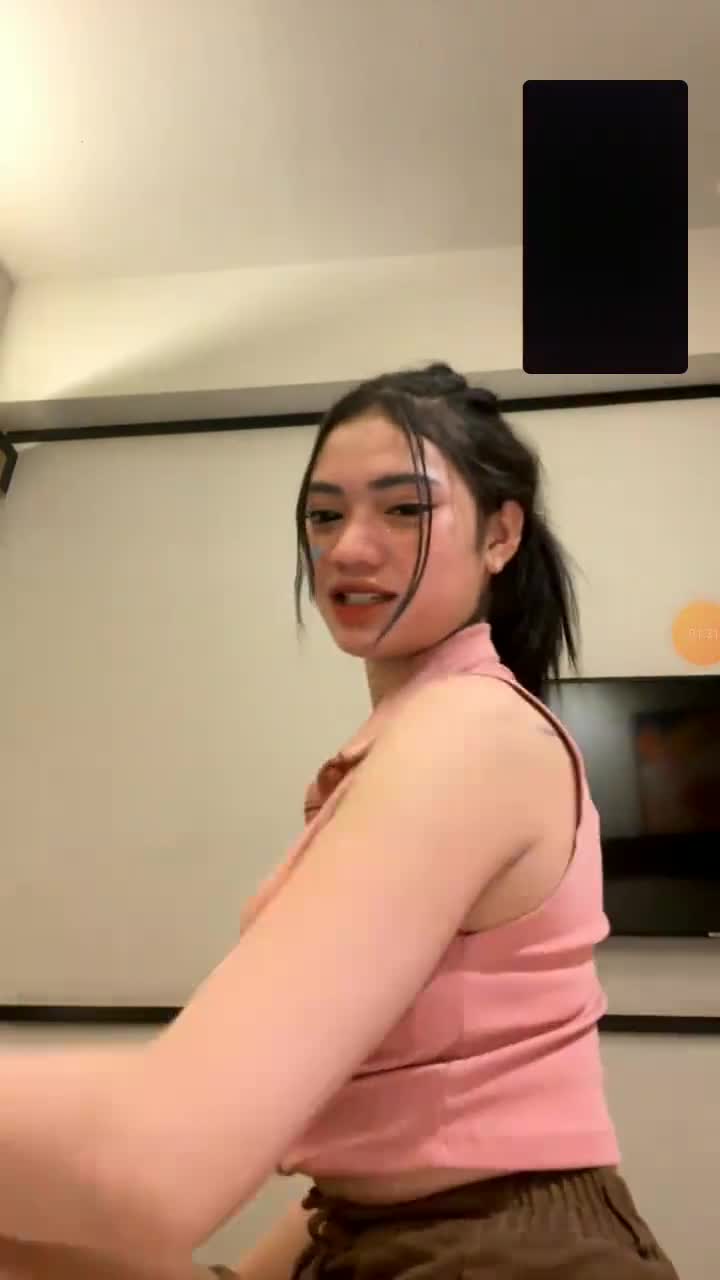 VID 20250103 222524 577 - PoopHD