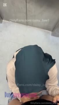 Pacar hijab mluus di gas dari belakang