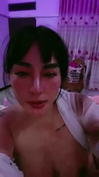 MAMI KINA ABIS LAIRAN AJAKIN BRONDONG KUDA2AN DIKOSAN. MAKIN LIAR AE NIHH