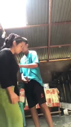 Ketahuan coli diajak adik ngewe didapur smpe crot