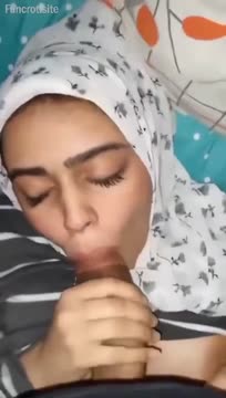 Gadis Hijab Cantik Sepong Kontol Gede Bokep Indo Hijab Jilbab Viral